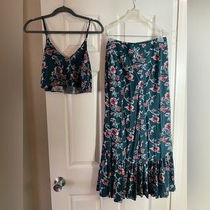 Forever 21 two piece navy blue floral set size S
